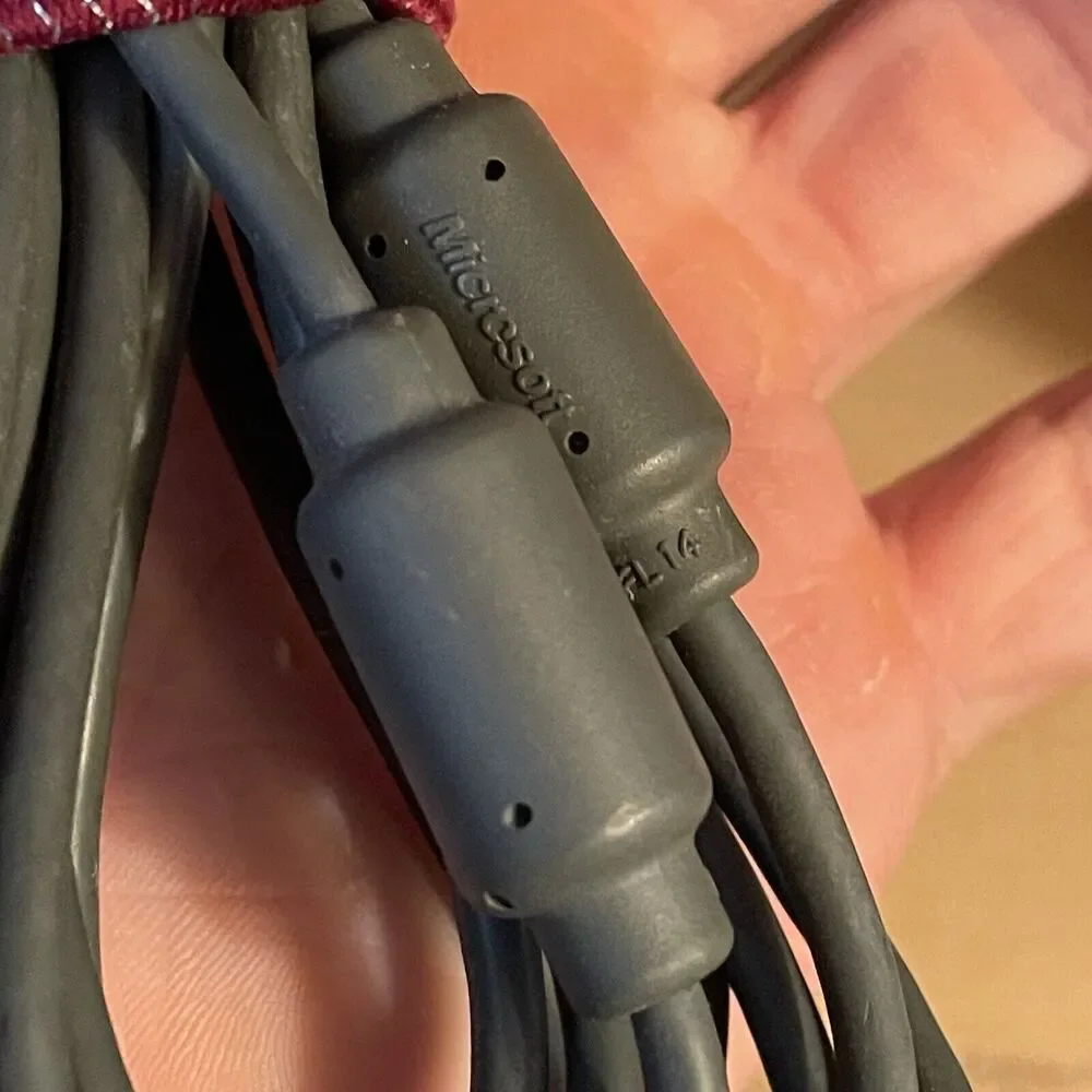 Genuine Microsoft Xbox 360 Play and Charge Kit Cable OEM Official Original